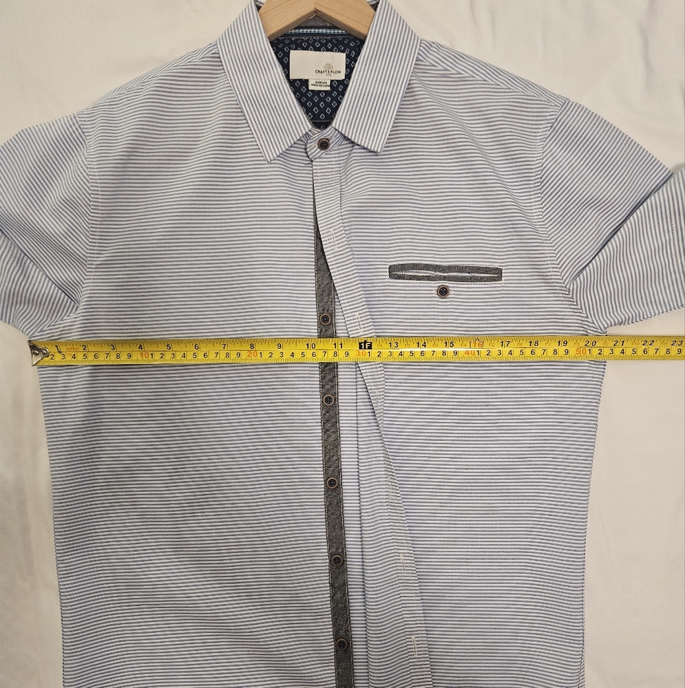 Craft + Flow Blue Casual Button Down Shirt
